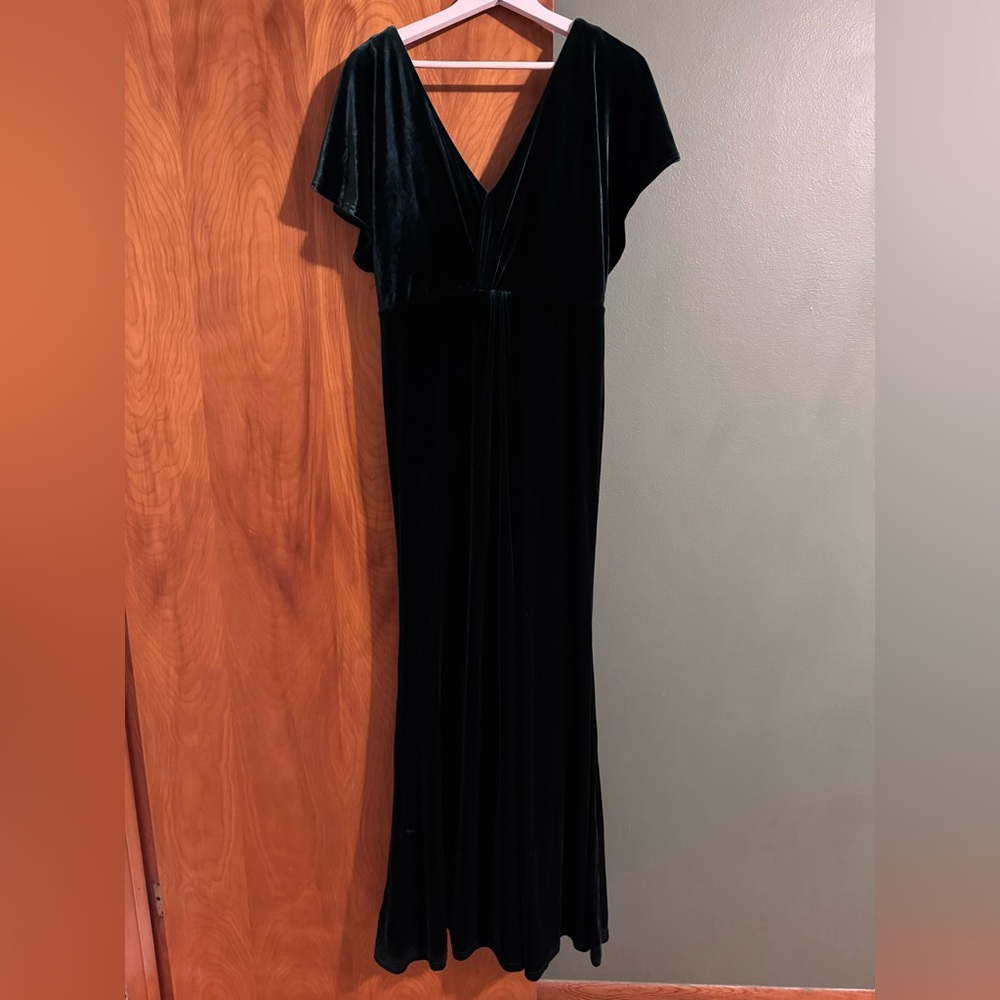 Revelry Emerald Green Velvet Maxi Dress